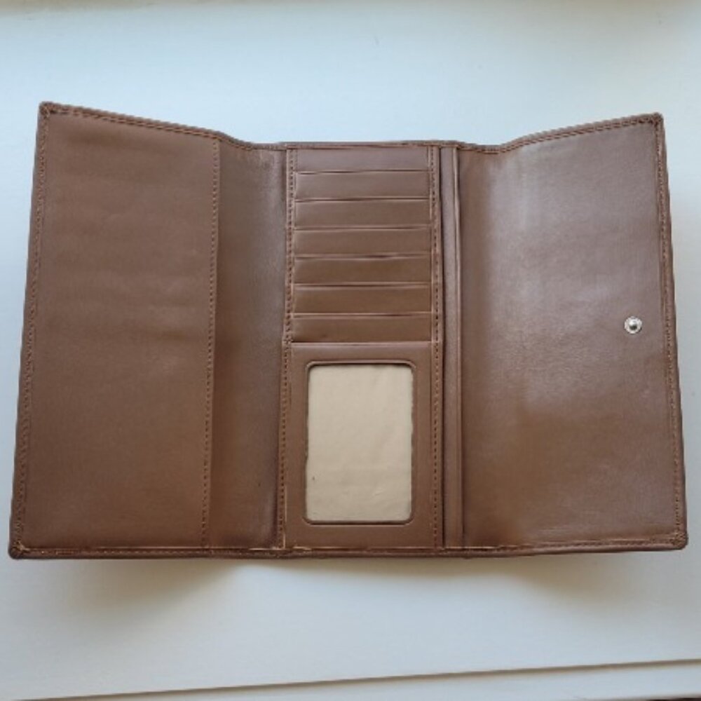 Coach Signature Tri-Fold Wallet - Picture 9 of 16